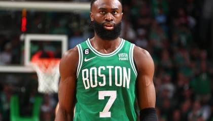 谁是球队领袖？布朗：我更多发声，而塔图姆则用行动树立榜样